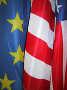 Vlaggen van de EU en de VS