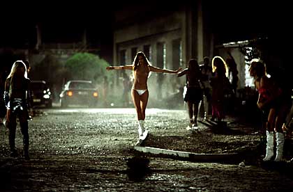 Beeld uit de film Princesas over het leven van prostituees