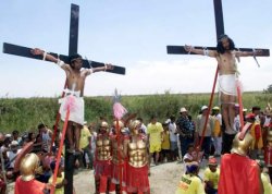 Traditionele kruisiging op de Filipijnen